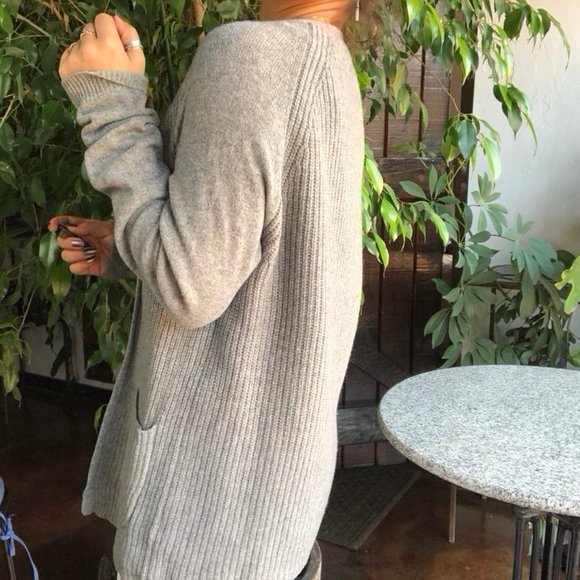 SOLD! J. Crew | 100% Wool Knit Cardigan - Picture 4 of 9